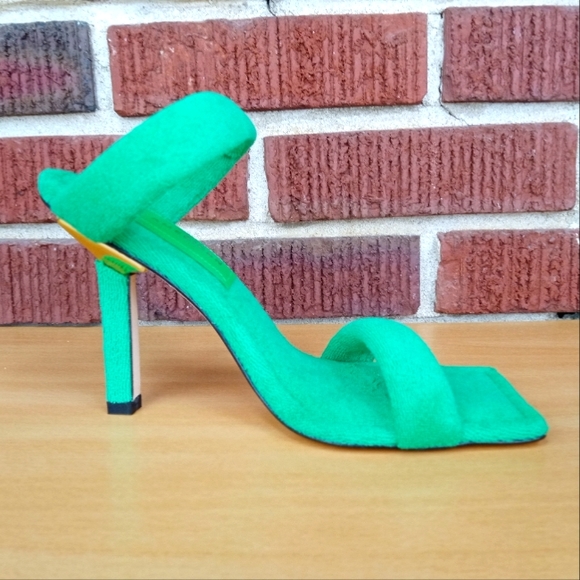 NIB Good American Square Toe Terry Slip-On High Heel Sandals in Green Sz. 6 - Picture 3 of 10